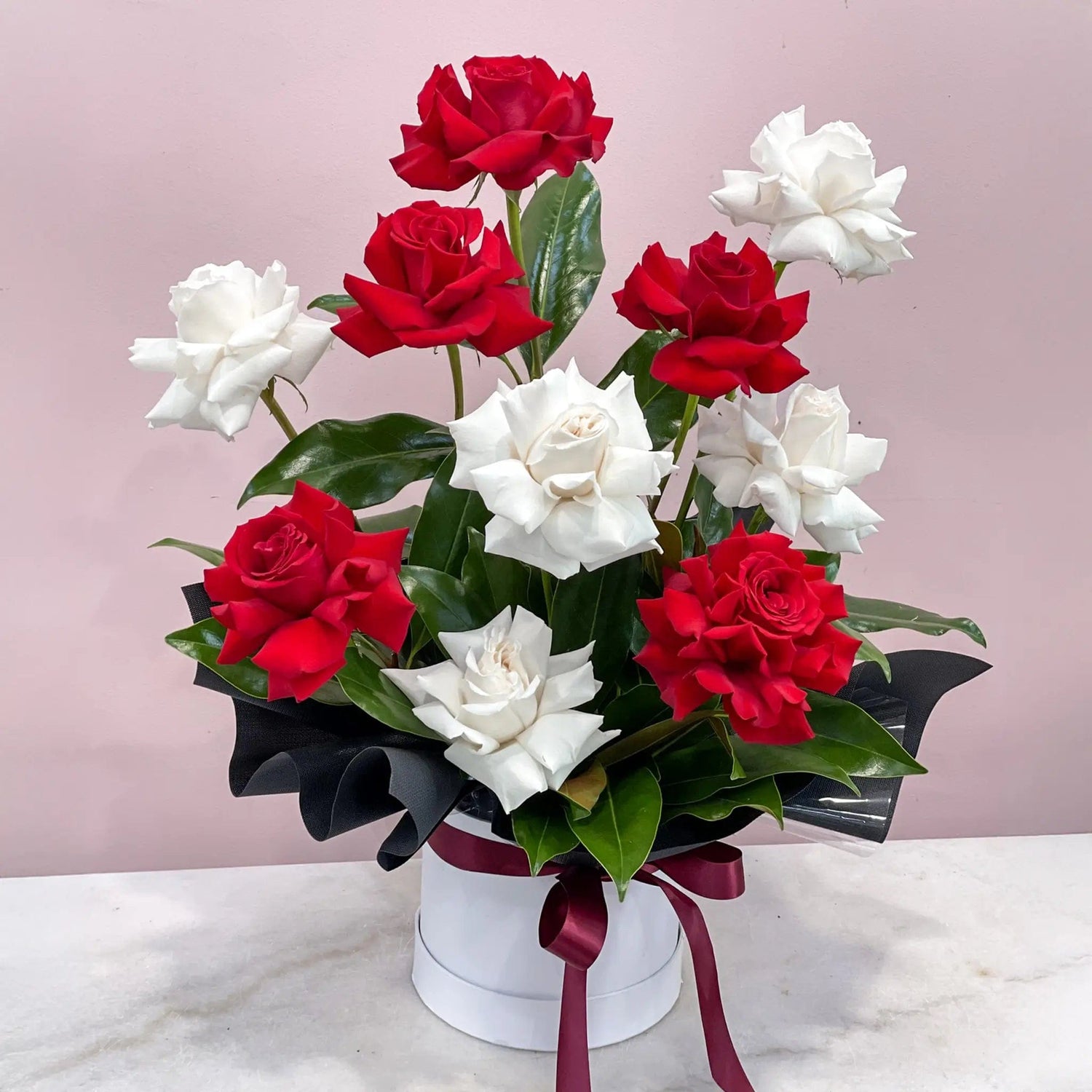 Enduring Romance Red &amp; White Rose Hatbox - Perfect for Anniversaries